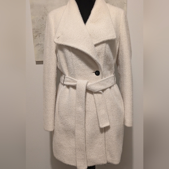 Calvin Klein belted asymmetrical furry off white coat jacket, size L, like new! - Picture 15 of 15
